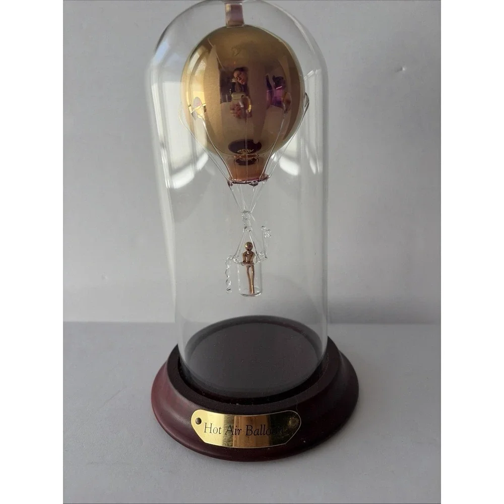 Vintage Mayflower Glass Hand Blown Hot Air Balloon Model Sculpture In Glass Dome